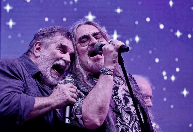 Fotóvetítés-sorozat indul Szép korok címmel a nagyváradi városházán