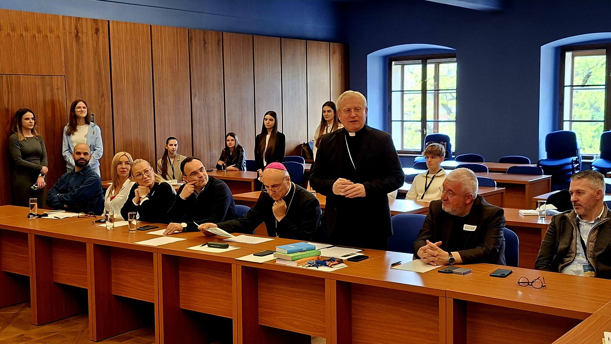 Az üzleti etika, a katolikus egyház tanítása és az AI kapcsolatáról szerveztek konferenciát Nagyváradon