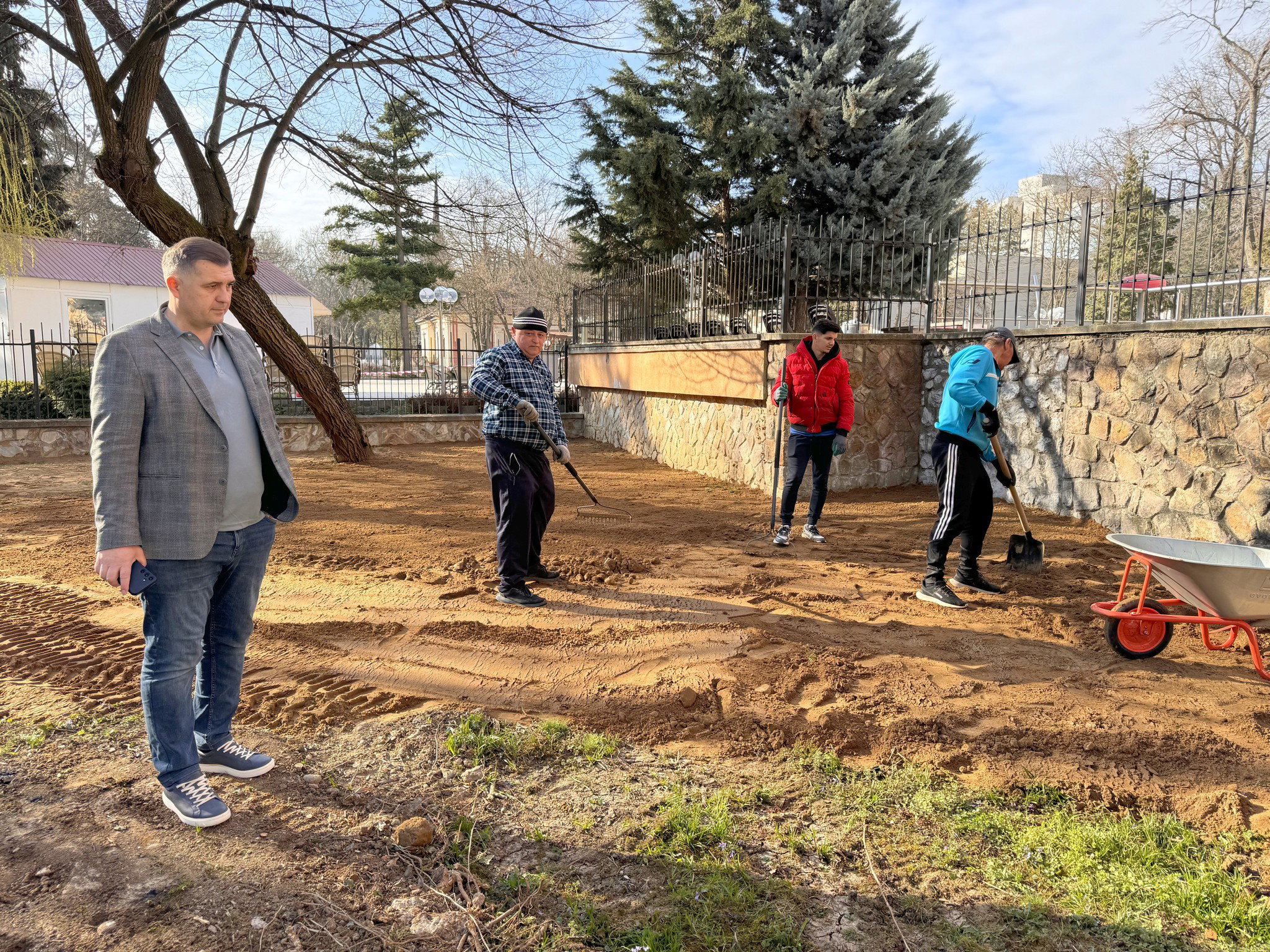 Felújítják Félixfürdő központi parkját