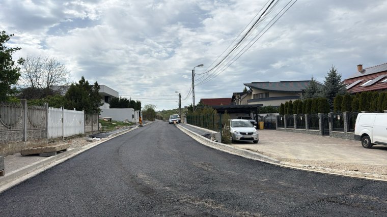 Már csak a járdák hiányoznak az Arinului utcáról | FOTÓK