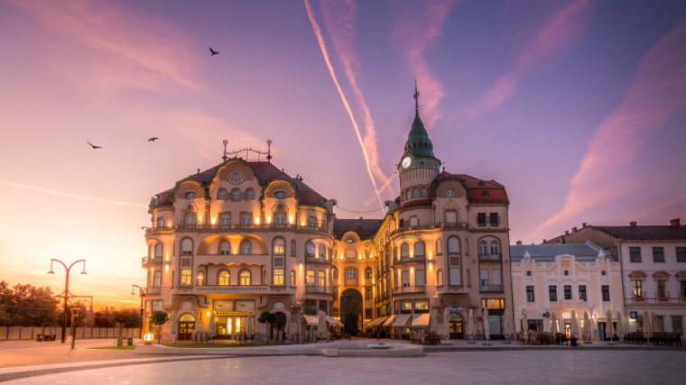 A Fekete Sas Palotára és a Mézgedi-cseppkőbarlangra is lehet szavazni Az év úti célja vetélkedőn