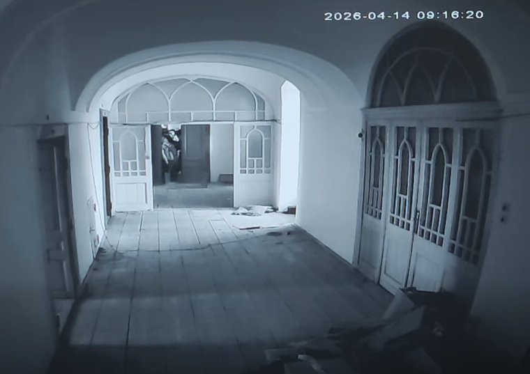 Videón, hogyan hatolt be a végrehajtó és a csendőrség a premontrei rendházba