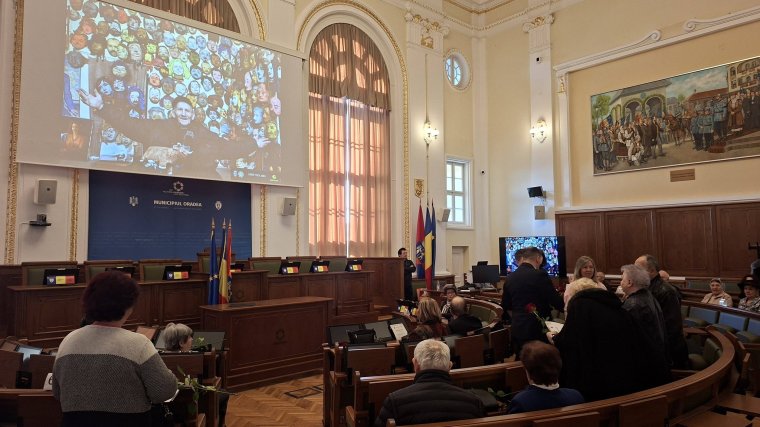 Digiporáma-bemutatóval is köszöntötték az aranylakodalmas házaspárokat