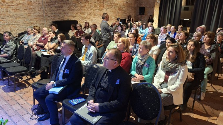 Szociális napot szerveztek a római katolikus püspöki palotában