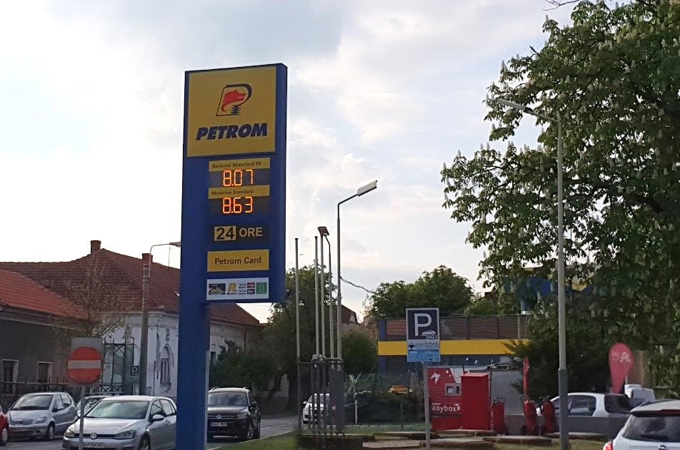 Rég nem látott „alacsony” árak a váradi benzinkutakon