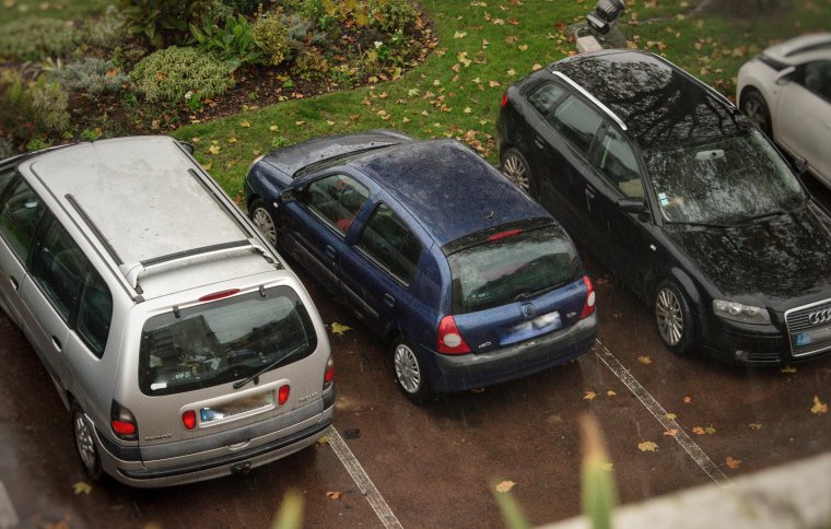 Fékeznék a külföldi használt autók behozatalát