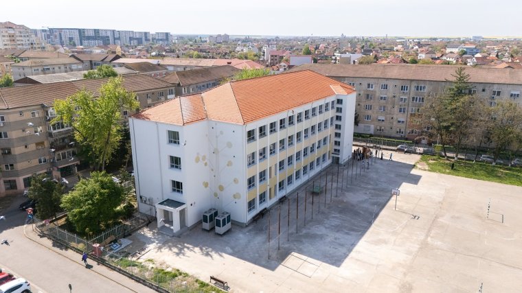 Hamarosan befejeződik az Octavian Goga Általános Iskola felújítása