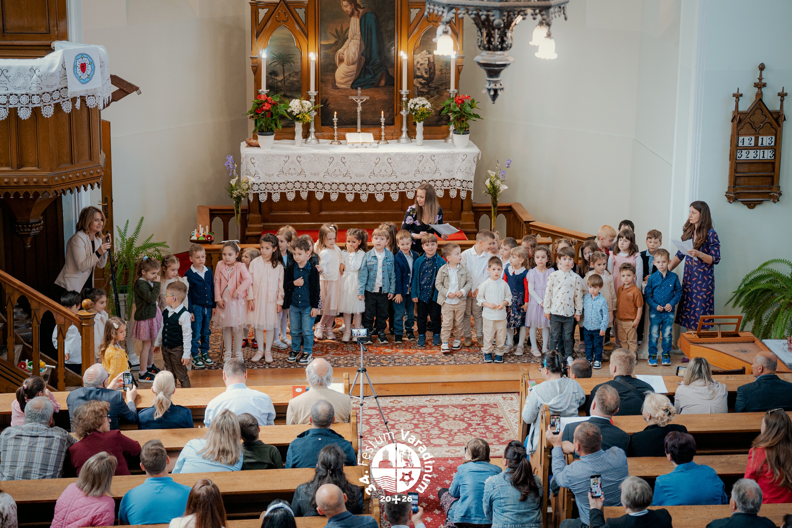 Az édesanyákat köszöntötték az evangélikus templomban