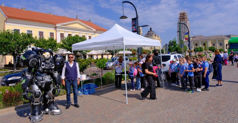 Játékos tanulás a váradi helyi rendőrség napján