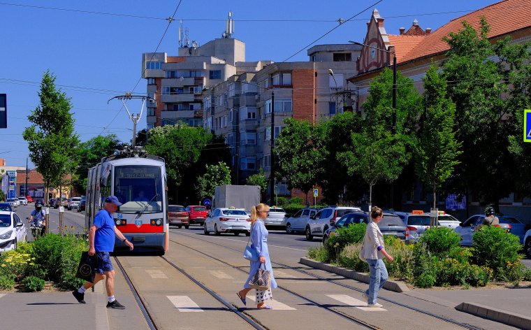 Változások lesznek a nagyváradi villamos- és autóbusz-közlekedésben ezen a hétvégén