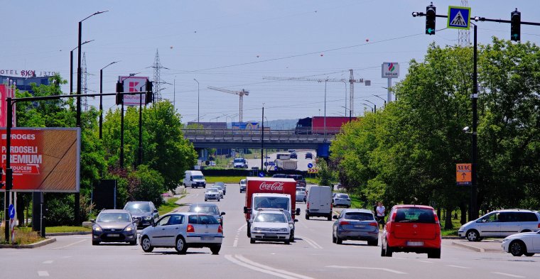 Tervezet: két évig nem vezethetnének nagy teljesítményű autókat a kezdő sofőrök