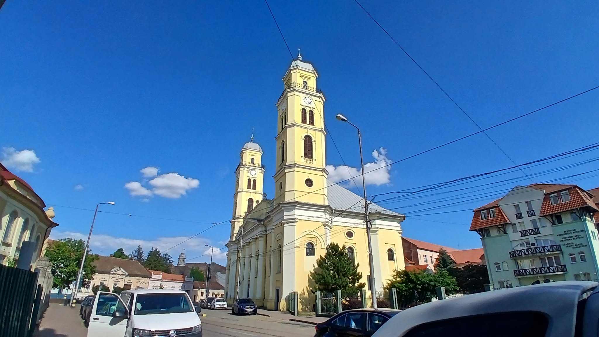 Villám csapott a váradújvárosi templomba, komoly károk keletkeztek