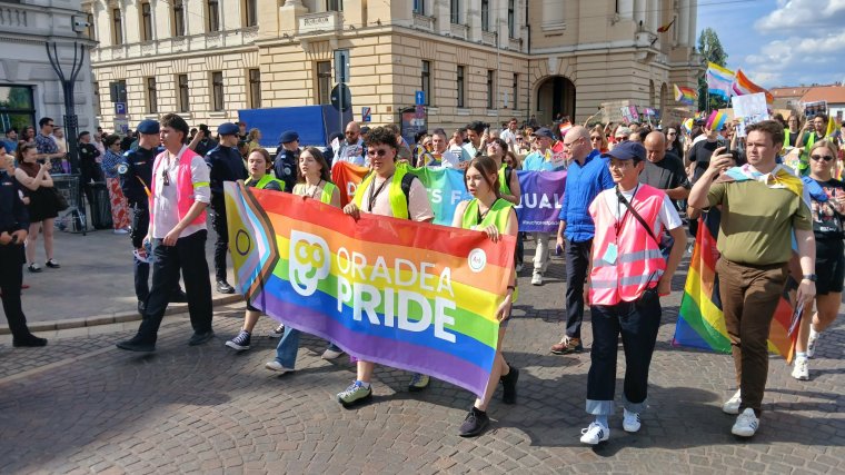 Engedély nélkül is megszervezték a Pride felvonulást Nagyváradon│Fotók és videó