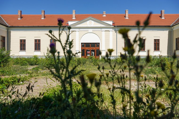 Befejeződött a bihardiószegi Zichy-kastély felújítása: képeken és videón mutatjuk az átalakulást