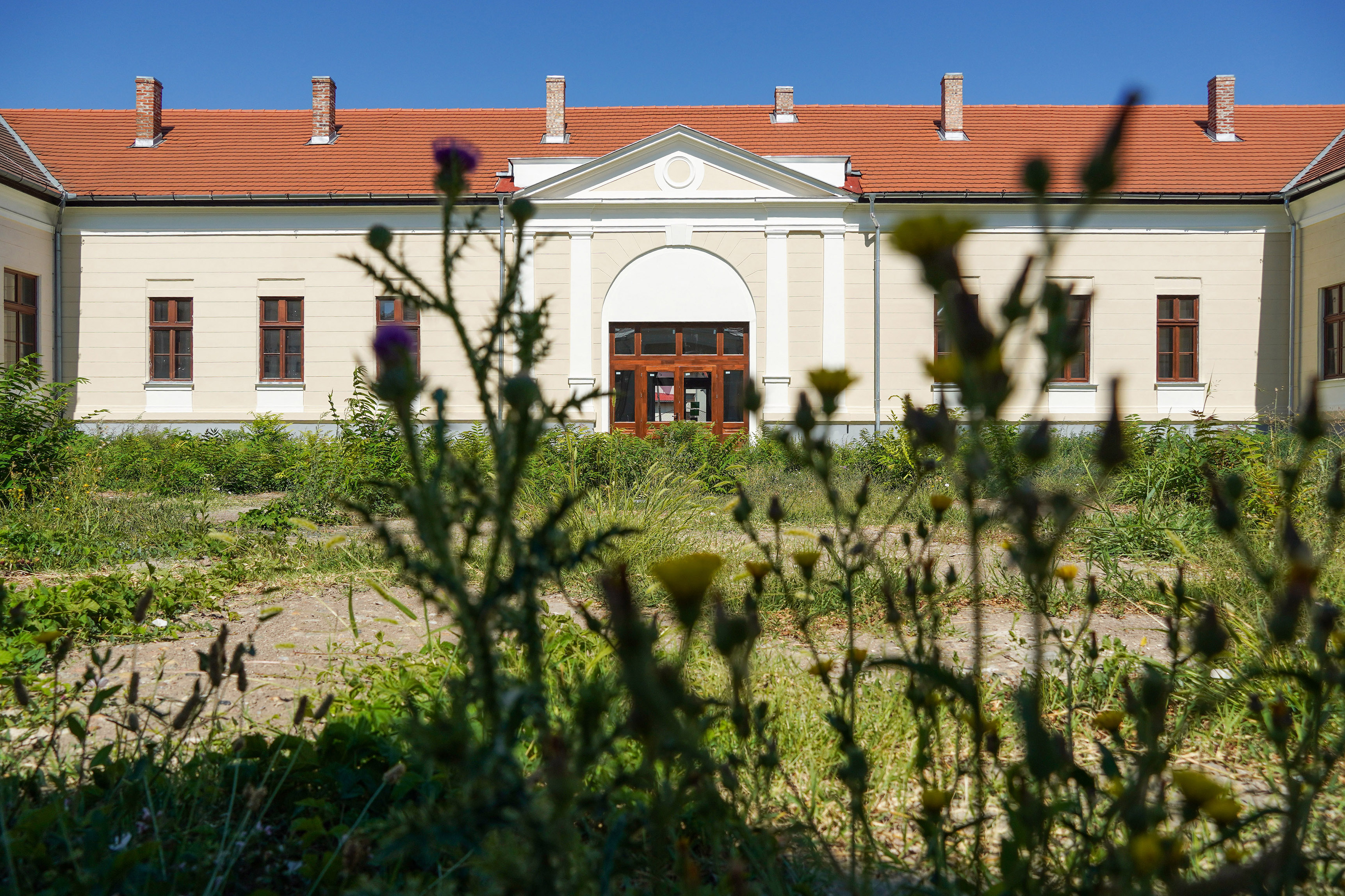 Befejeződött a bihardiószegi Zichy-kastély felújítása: képeken és videón mutatjuk az átalakulást