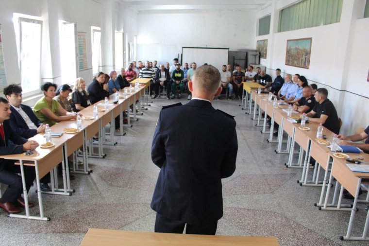 A rácsok mögött is becsengettek: elkezdődött a tanév a nagyváradi börtönben is