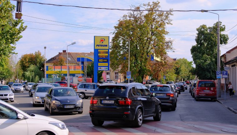 A következő két hétben is fenntartja a gázolaj jövedéki adójának 25 százalékos csökkentését a pénzügyminisztérum