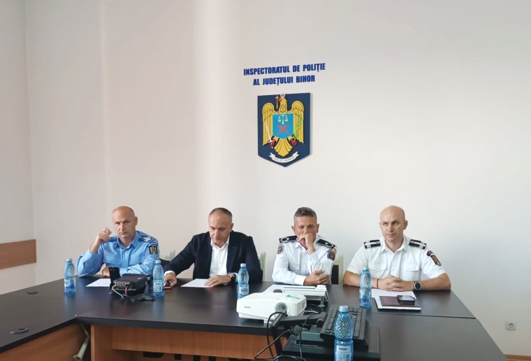 Iskolakezdés Bihar megyében: végre megszűntek a kinti vécék, a vízhiányra is megoldást keresnek