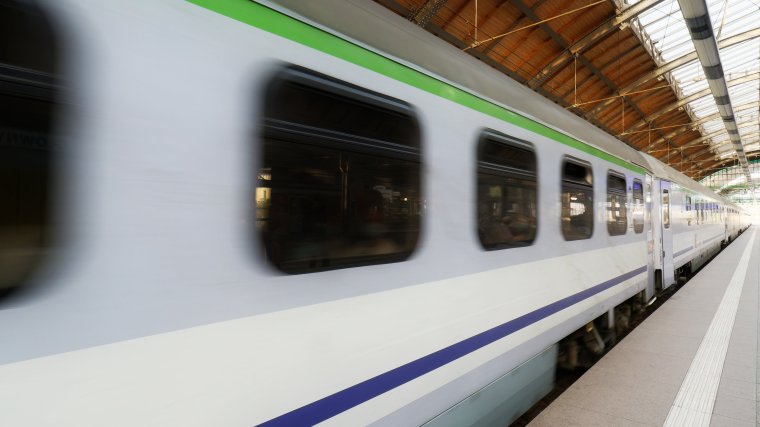 Határozatlan időre leállt a vasúti forgalom Szerbiában
