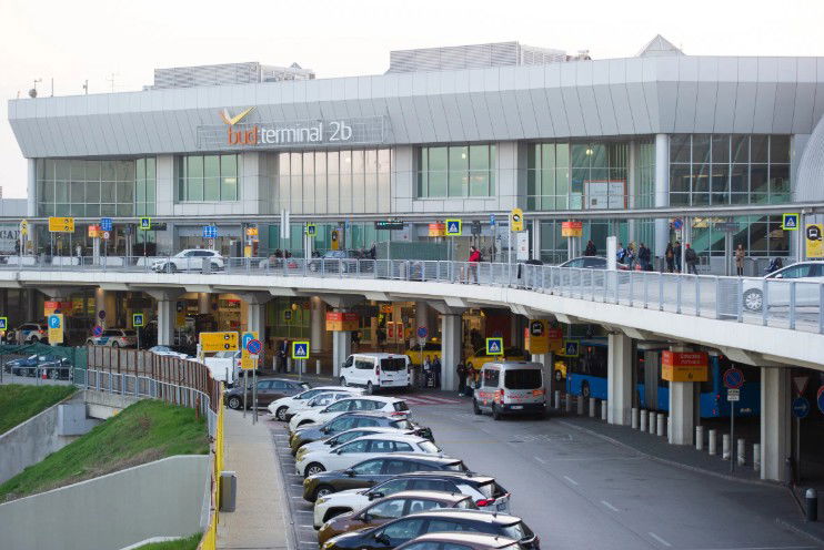 Madárral ütközött, megszakította útját a Lufthansa Kolozsvárra tartó járata