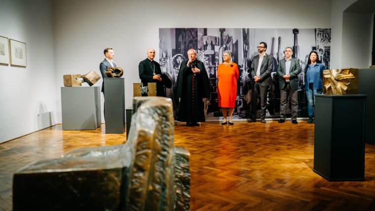 Jecza Péter-emlékkiállítás nyílt a nagyváradi római katolikus püspöki palotában | GALÉRIA