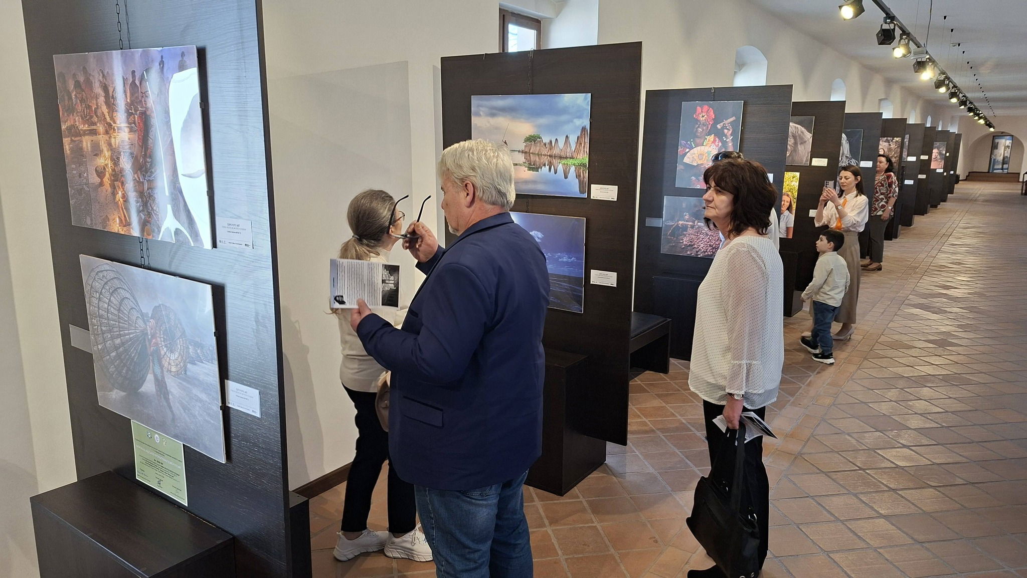 Fotókiállításokkal és komolyzenei produkciókkal köszöntötték a hölgyeket | GALÉRIA