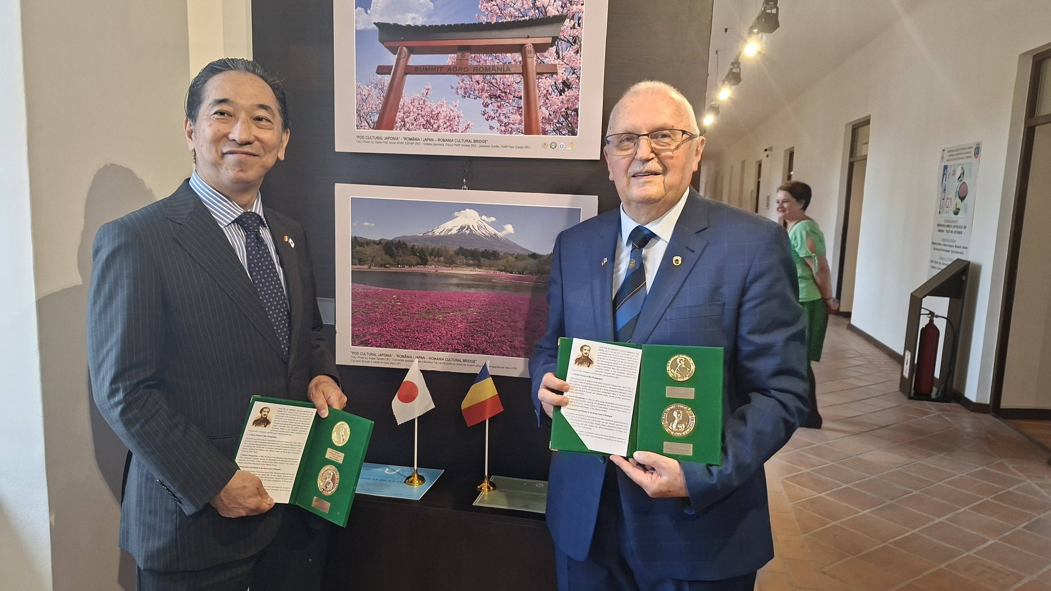 A román–japán kulturális kapcsolatokat erősítő fotókiállítás nyílt a várban