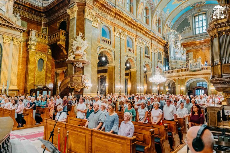 Budapestről jött görögkatolikus parókus elmélkedett a nagyváradi székesegyház búcsúünnepén