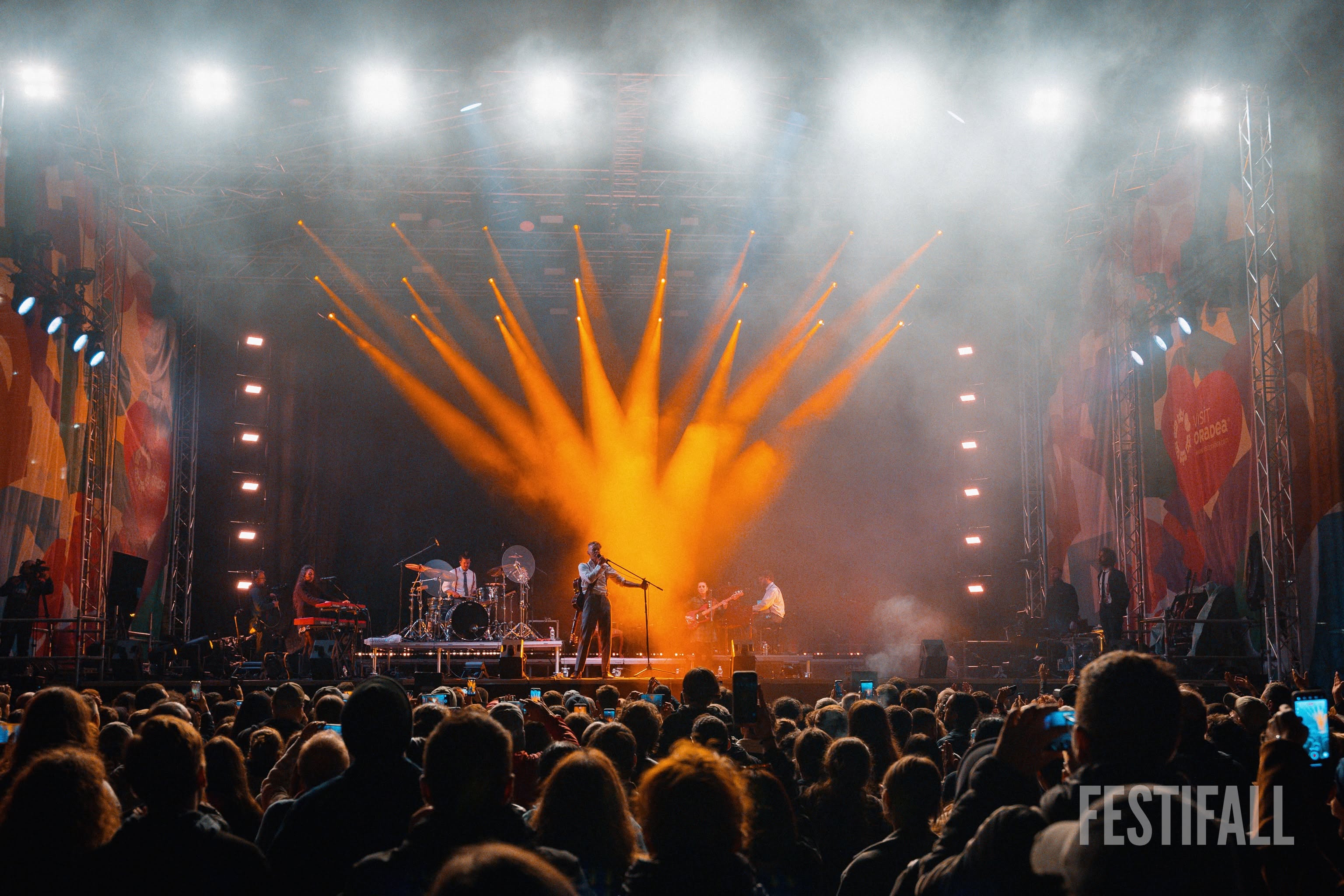 Tűzijátékkal és Asaf Avidan koncertjével zárult a FestiFall | VIDEÓK