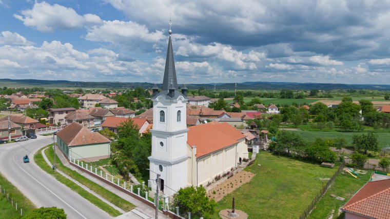 Megújult a köröskisjenői református templom tornya