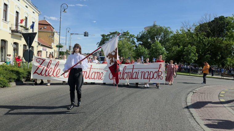Tánccal-zenével, a rekorddöntés előkészületeivel startolt el a Szalontai Napok rendezvénysorozata
