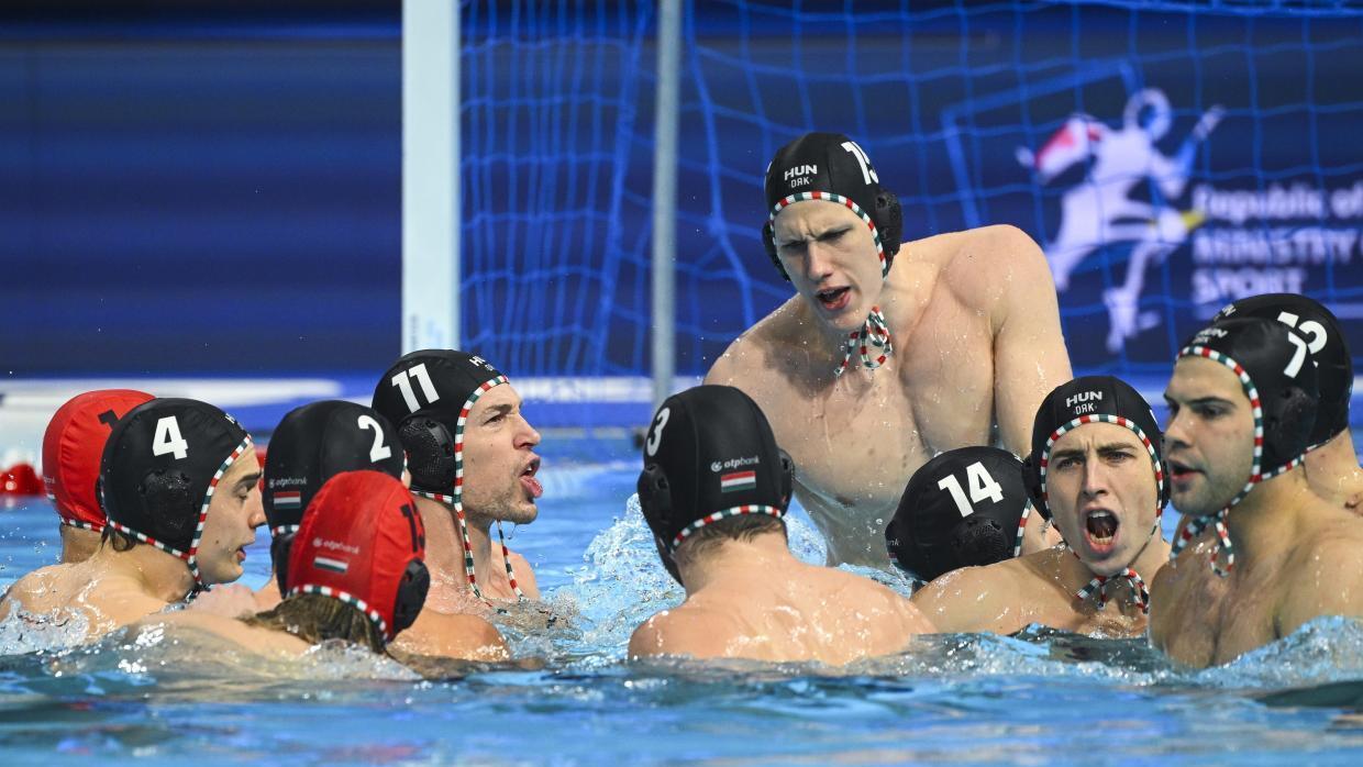 Erődemonstrációt tartottak a magyar vízilabdázók