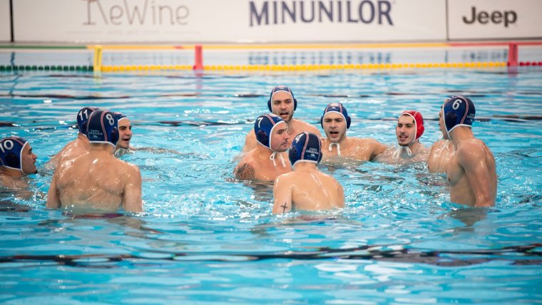 Foghíjas kerettel kezdték meg a felkészülést a váradi vízilabdások