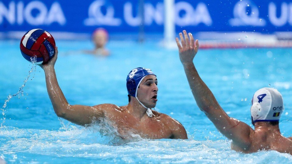 Két negyed alatt elintézték a hellének Romániát