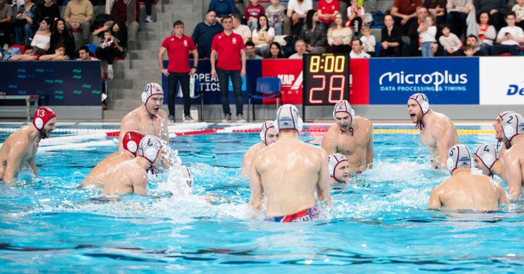 Fontos rangadót nyert a váradi pólócsapat, továbbra is százszázalékos