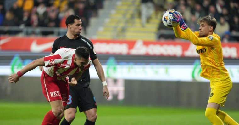 Nem lesz ott a felsőházi rájátszásban a bajnoki címvédő FCSB