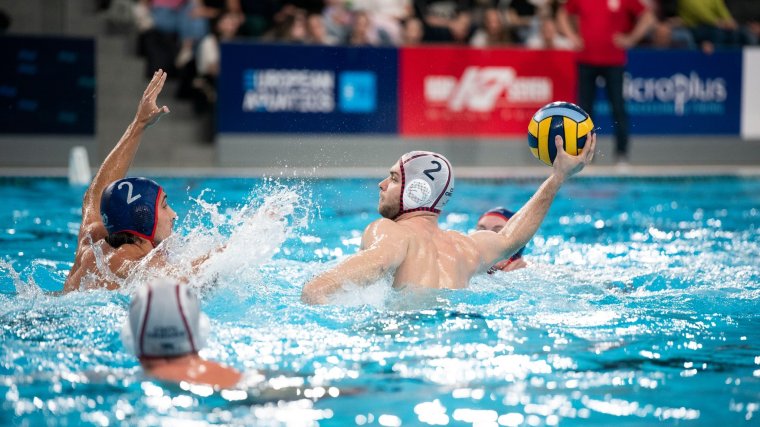 Megizzadt Spanyolországban, de továbbjutott a váradi vízilabdacsapat