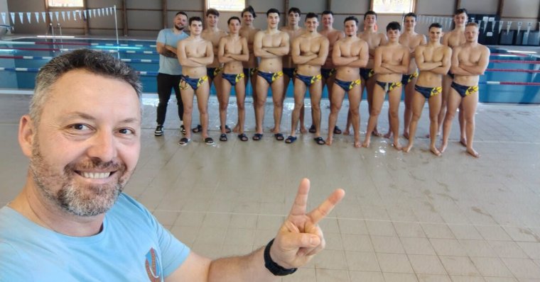 Hibátlan tornát zárt a Crișul U18-as vízilabdacsapata
