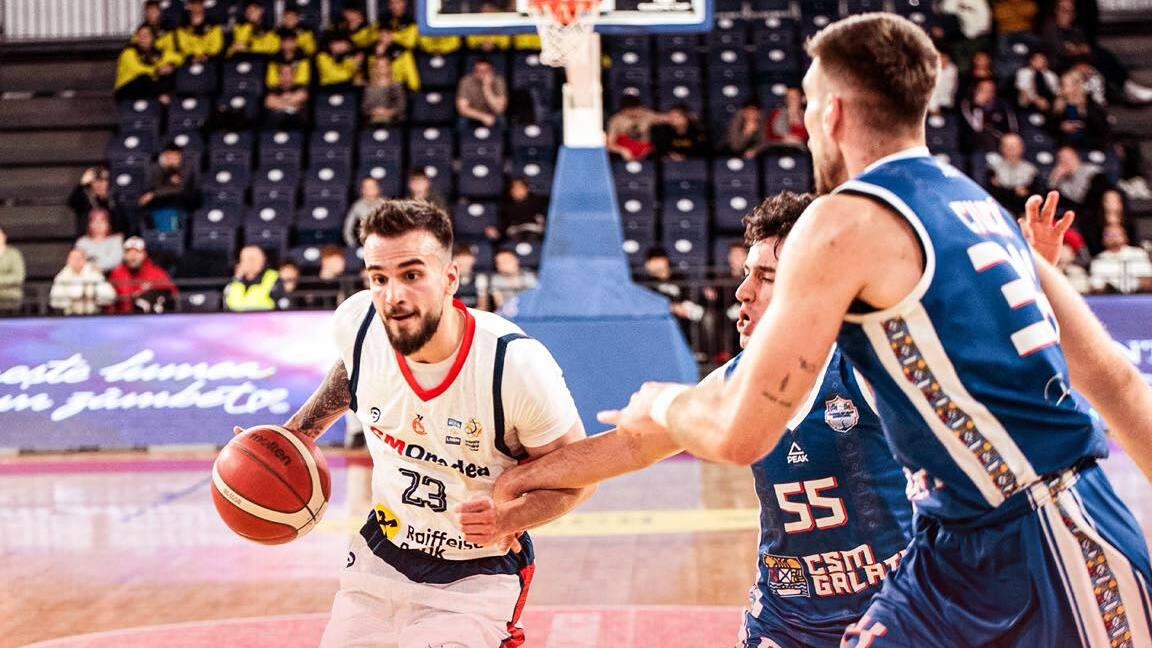A sereghajtó ellen nem hibázott, alapszakaszgyőztes a váradi kosárcsapat