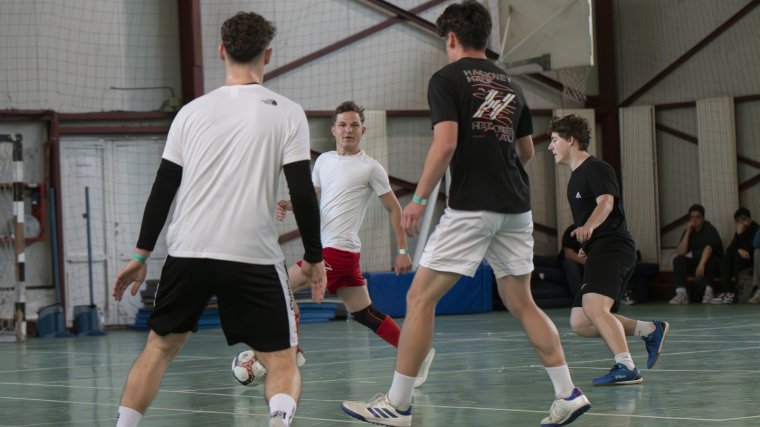 Ezúttal is a jókedvé volt a főszerep a PKE sportnapján
