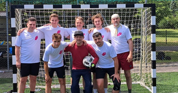 Nem színészkedtek a futballpályán