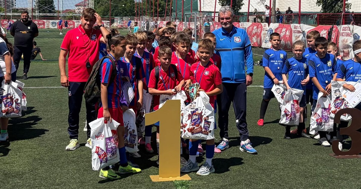 Fiatal labdarúgókat toboroznak a piros-kékek
