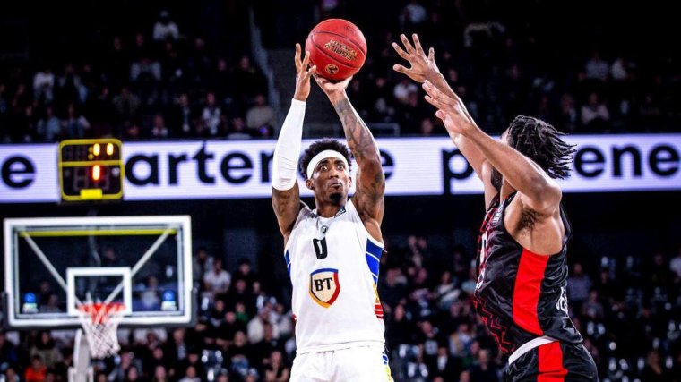 Két fontos játékosát veszítette el az U-BT