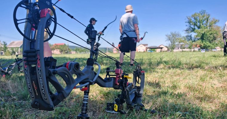 A dobogó felé vezettek a nyilak Válaszúton