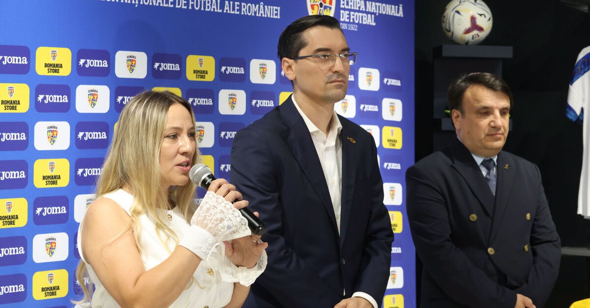 Eldőlt, milyen mezben játszik 2030-ig a román válogatott