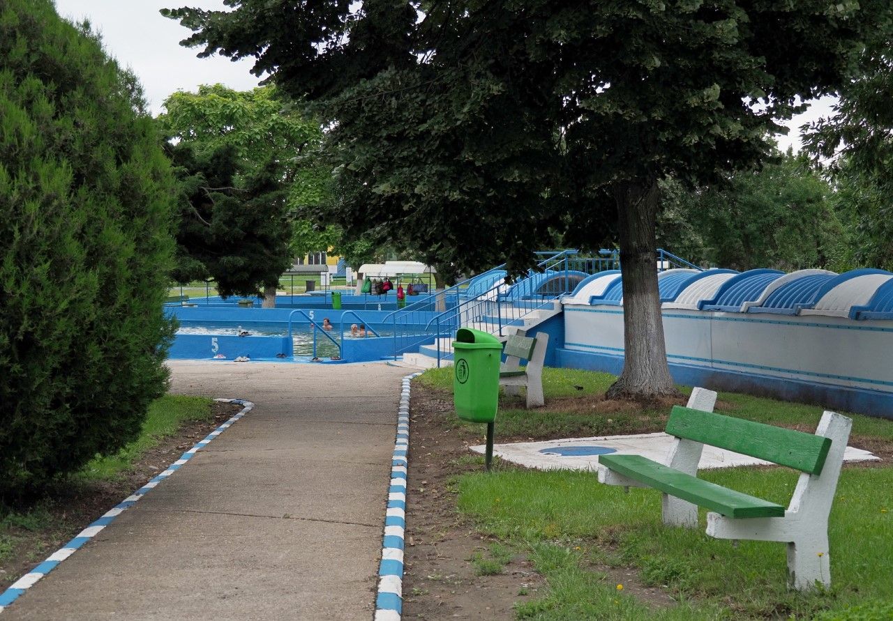 Téli nyitvatartás az Őssi strandon