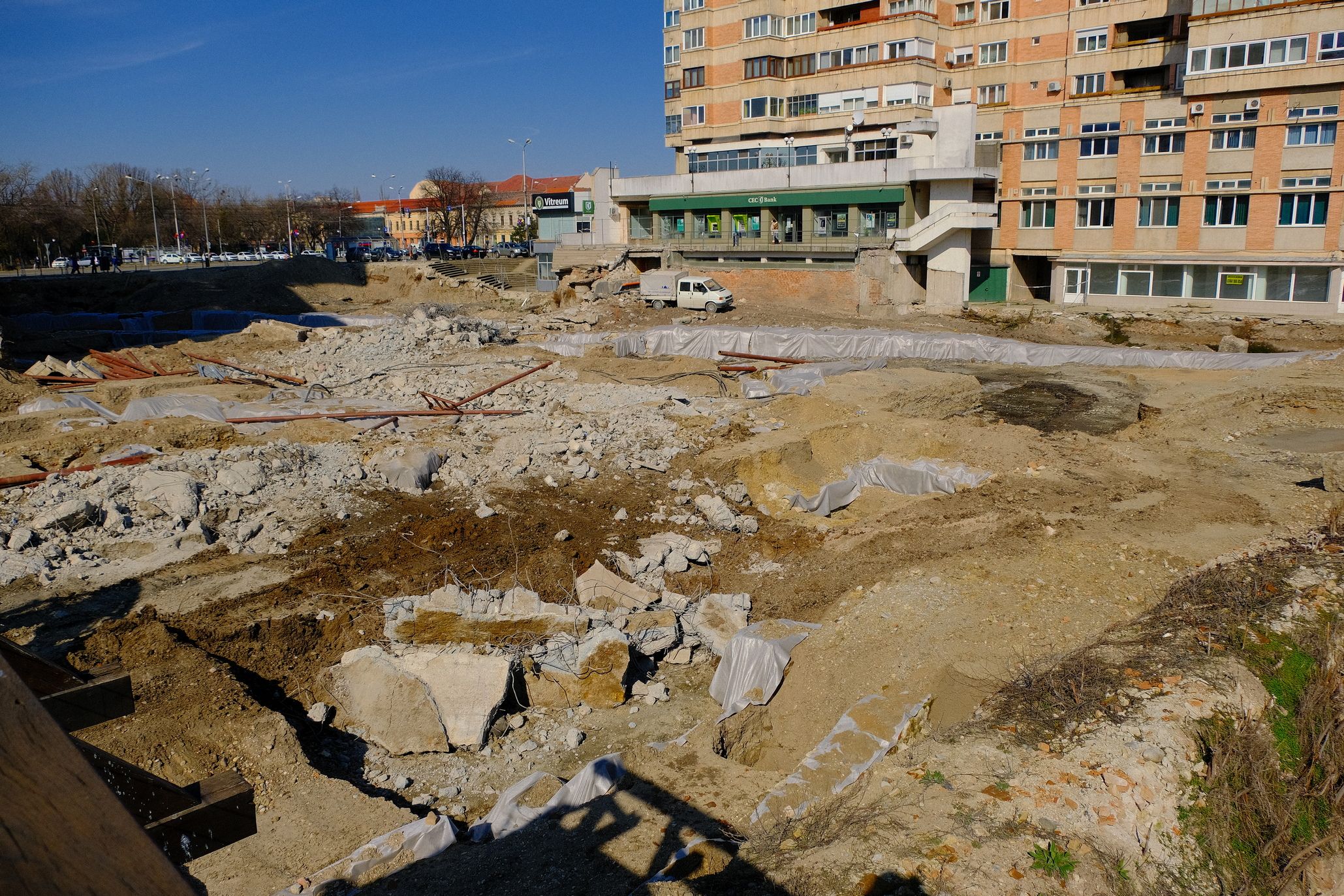 Újraindult a munka az ortodox katedrális körül Nagyváradon