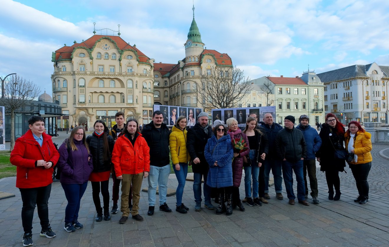 Nőkről készült fotók nőnap alkalmából