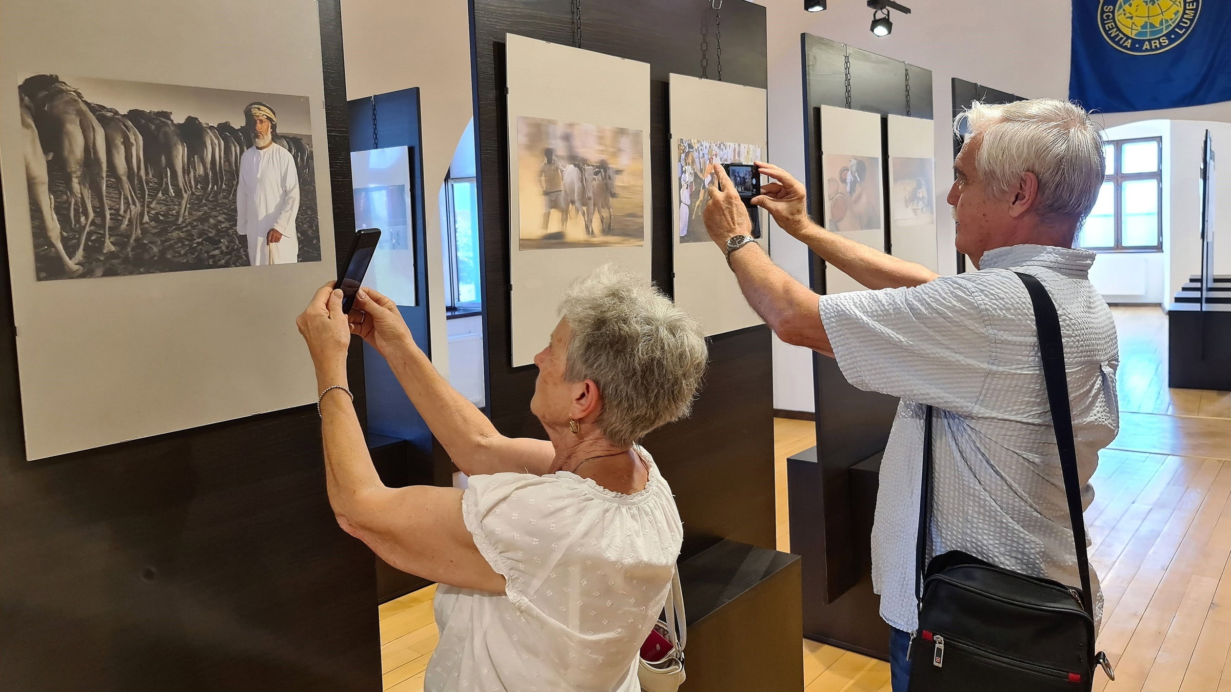 Pakisztáni fotóművész kiállítása a várban