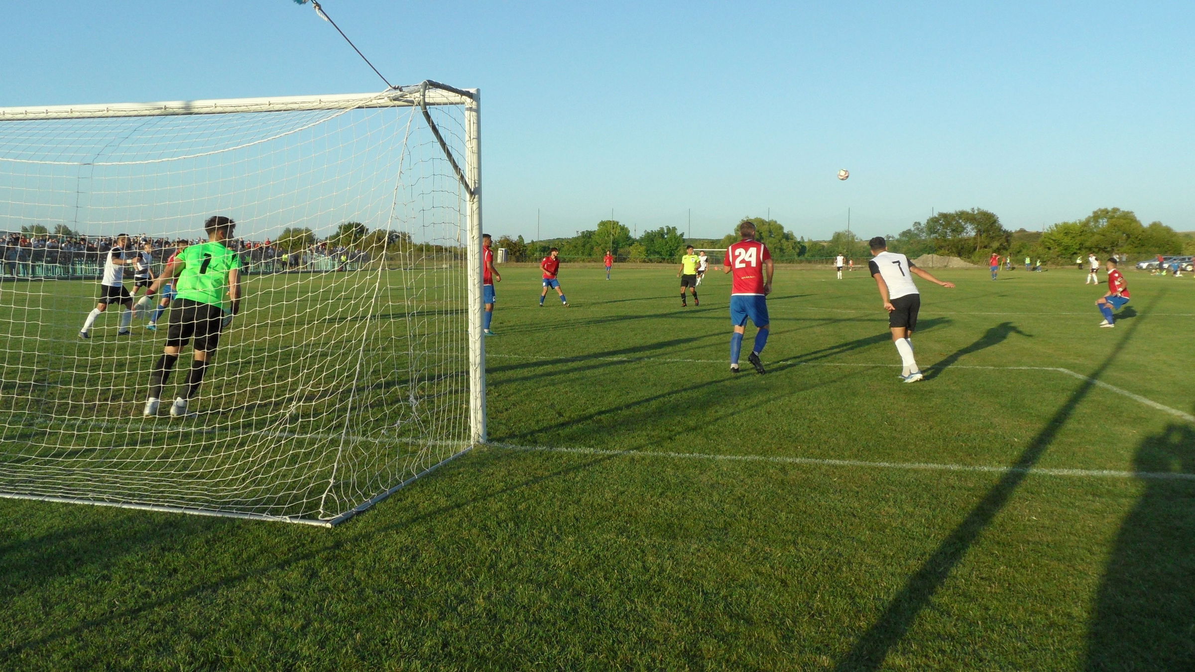 Hét gólt és nem várt izgalmakat hozott a megyei rangadó a harmadosztályban